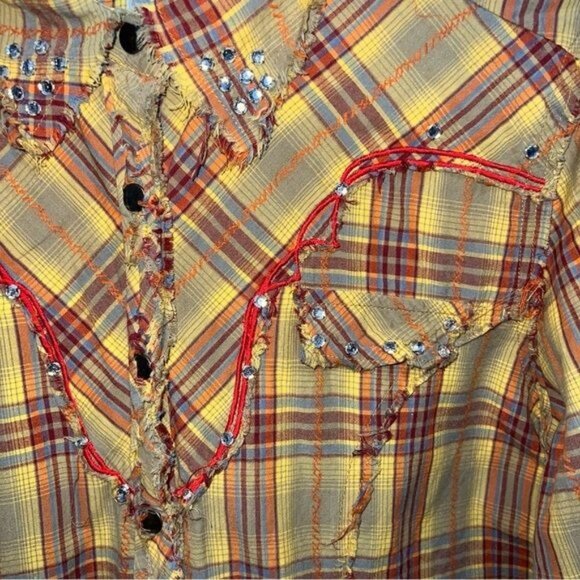 Western Cowgirl Womens Long Sleeve Plaid Shirt Size M Yellow/Red Embellished - Picture 6 of 12